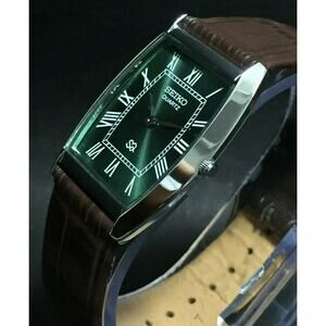 Vintage Style Seiko Quartz Mens Silver Watch & Green accents W/Leather Strap